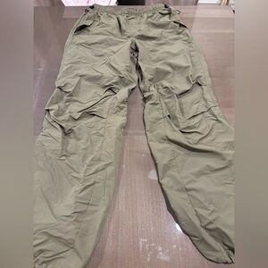 Refuge Women Olive Cargo Pants